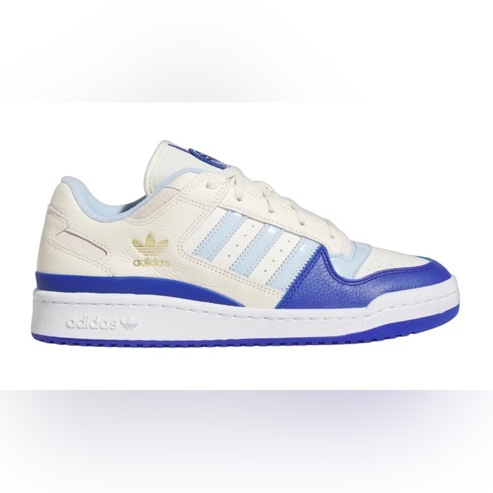 adidas Forum Low Classic in
Cream White Clear Sky Semi Lucid Blue